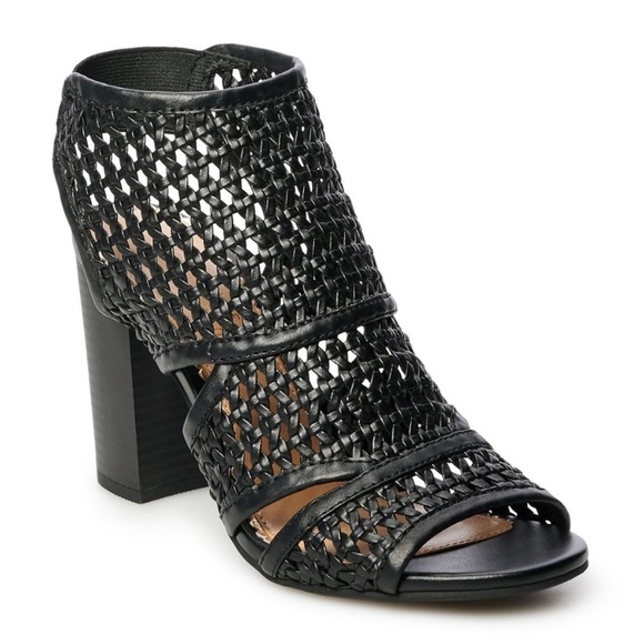 New LC Lauren Conrad Women's Black Ankle Booties - Picture 2 of 5